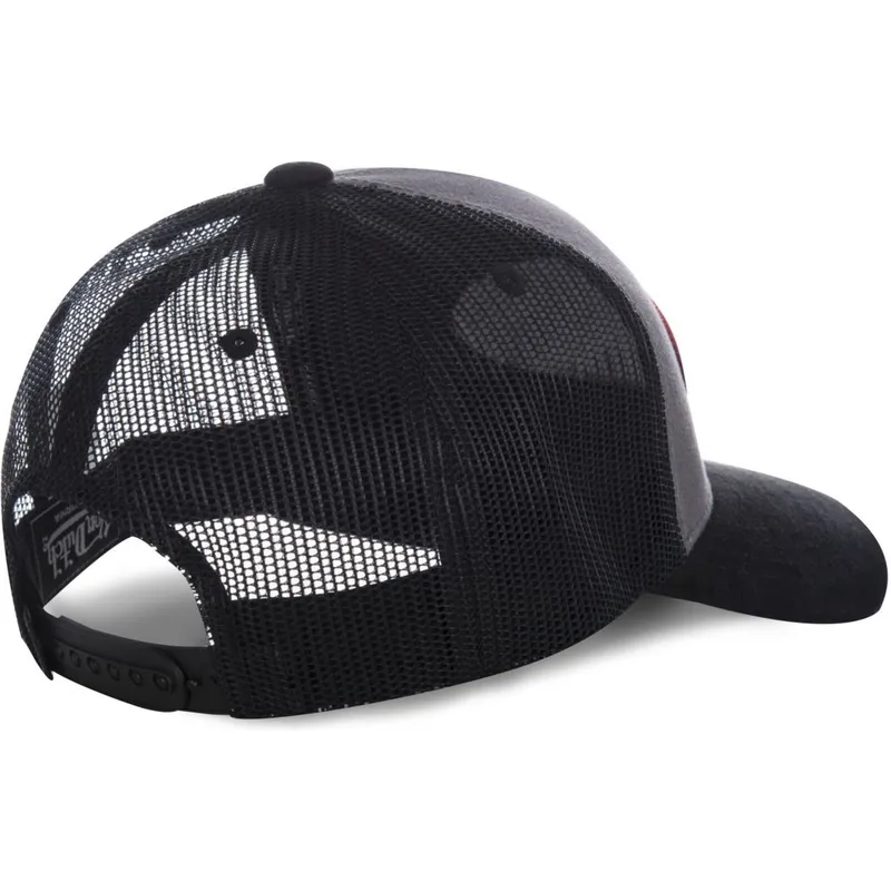 curva-snapback-von-dutch