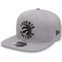 plana-snapback-9fifty-chain-stitch-toronto-raptors-nba-new-era
