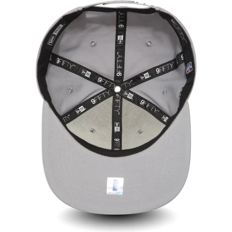 plana-snapback-9fifty-chain-stitch-toronto-raptors-nba-new-era