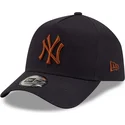 curva-snapback-marron-9forty-e-frame-new-york-yankees-mlb-new-era