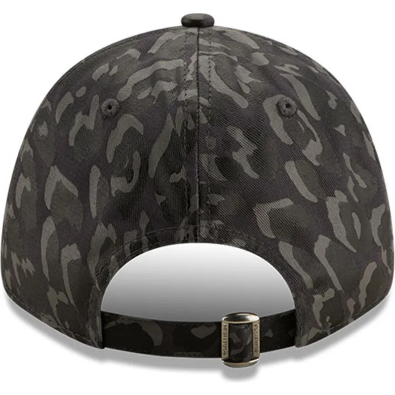 curva-negro-9forty-all-over-camo-chicago-bulls-nba-new-era