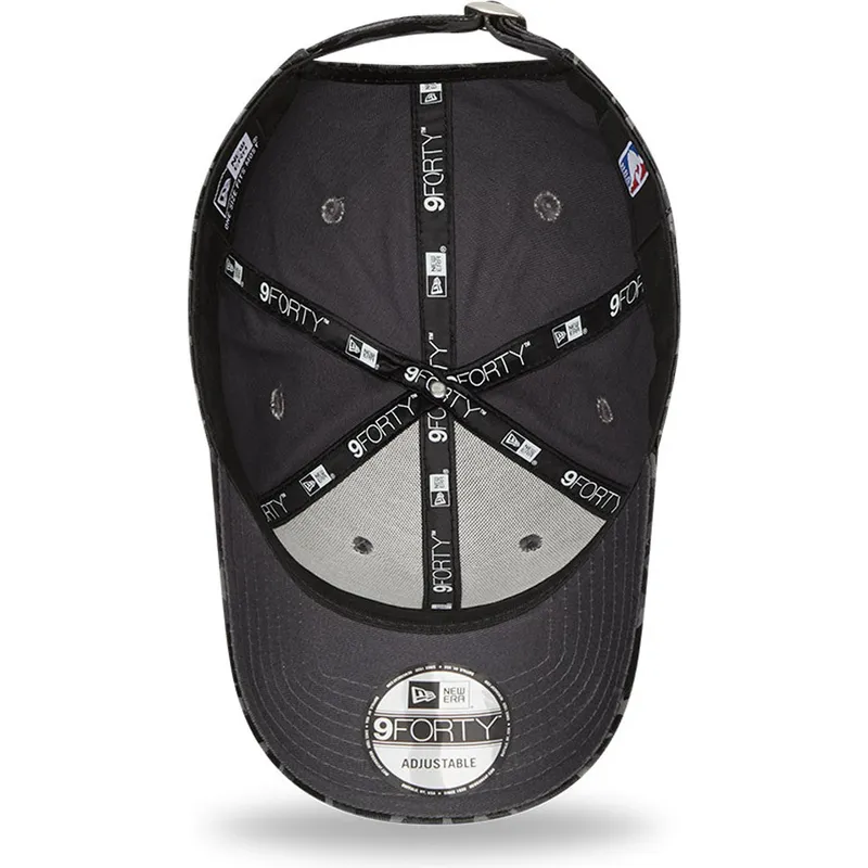 curva-negro-9forty-all-over-camo-chicago-bulls-nba-new-era