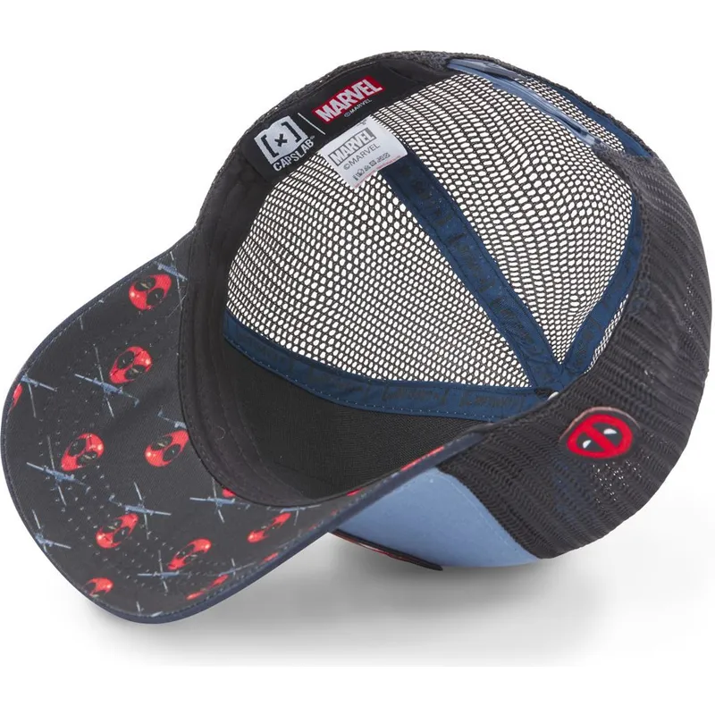 curva-snapback-deadpool-marvel-comics-capslab