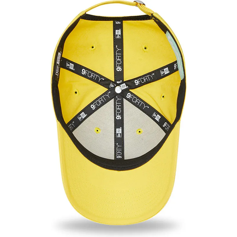 curva-9forty-essential-vespa-piaggio-new-era