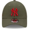 curva-9forty-stadium-food-new-york-yankees-mlb-new-era