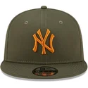 plana-snapback-9fifty-league-essential-new-york-yankees-mlb-new-era