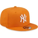 plana-snapback-9fifty-league-essential-new-york-yankees-mlb-new-era