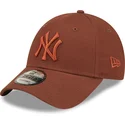 curva-9forty-league-essential-new-york-yankees-mlb-new-era