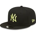 plana-snapback-9fifty-league-essential-new-york-yankees-mlb-new-era