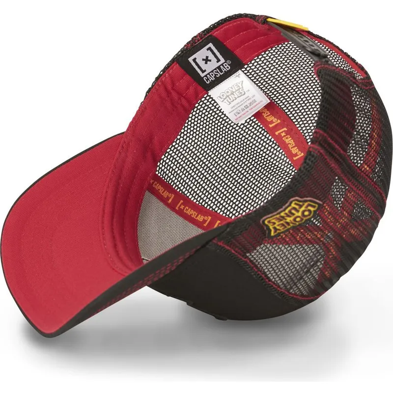 curva-snapback-bugs-bunny-daffy-duck-looney-tunes-capslab
