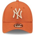 new-era-curved-brim-youth-9forty-league-essential-new-york-yankees-mlb-orange-adjustable-cap-with-beige-logo