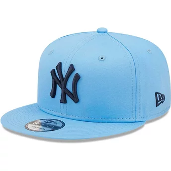 New Era Flat Brim Blue Logo 9FIFTY League Essential New York Yankees MLB Blue Snapback Cap