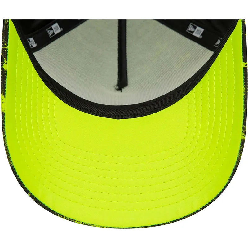 curva-snapback-valentino-rossi-vr46-9forty-all-over-print-valentino-rossi-vr46-motogp-new-era curva-snapback-valentino-rossi-vr46-9forty-all-over-print-valentino-rossi-vr46-motogp-new-era
