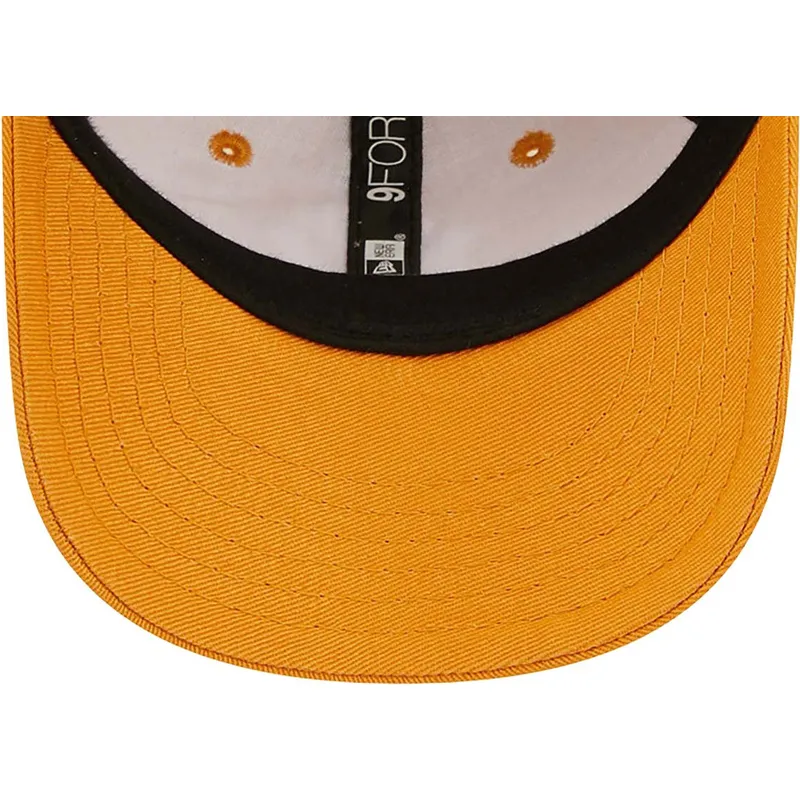 curva-pequeno-9forty-league-essential-new-york-yankees-mlb-new-era curva-pequeno-9forty-league-essential-new-york-yankees-mlb-new-era