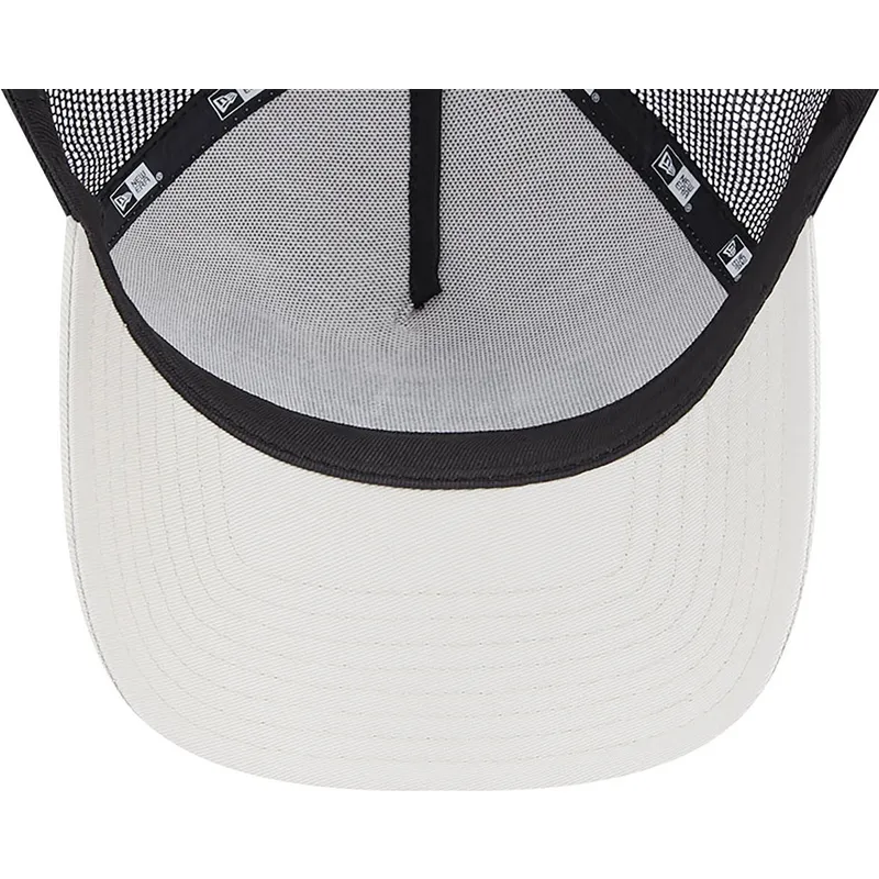 curva-snapback-a-frame-bugs-bunny-y-pato-lucas-looney-tunes-new-era