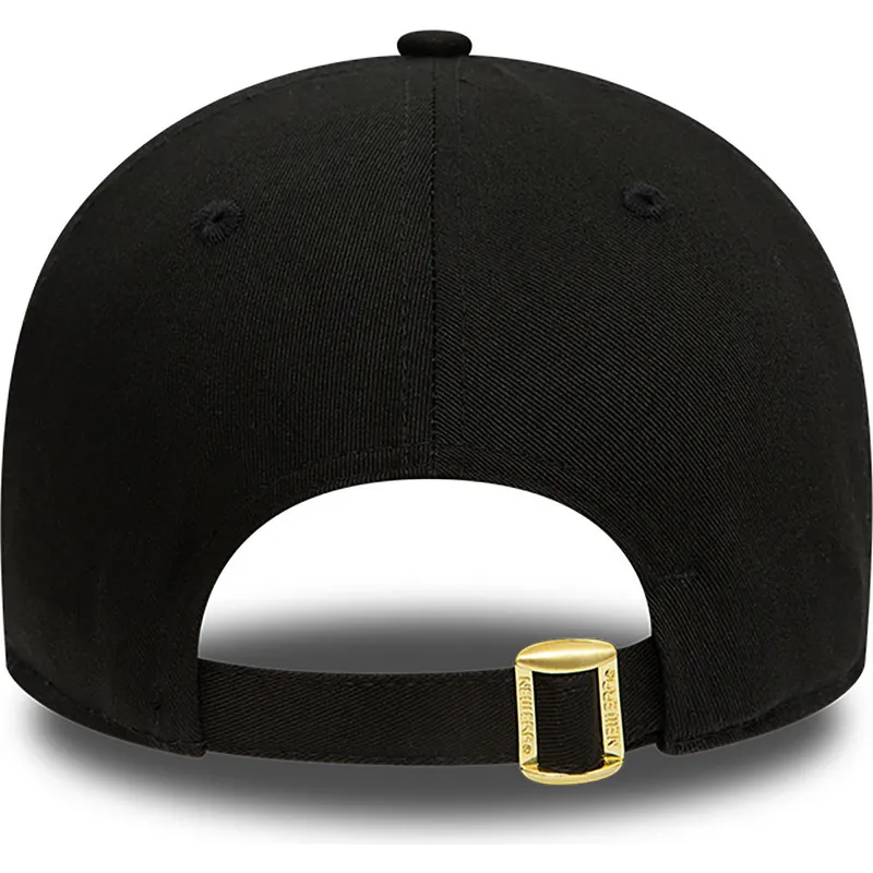 curva-9forty-metallic-badge-chicago-bulls-nba-new-era curva-9forty-metallic-badge-chicago-bulls-nba-new-era