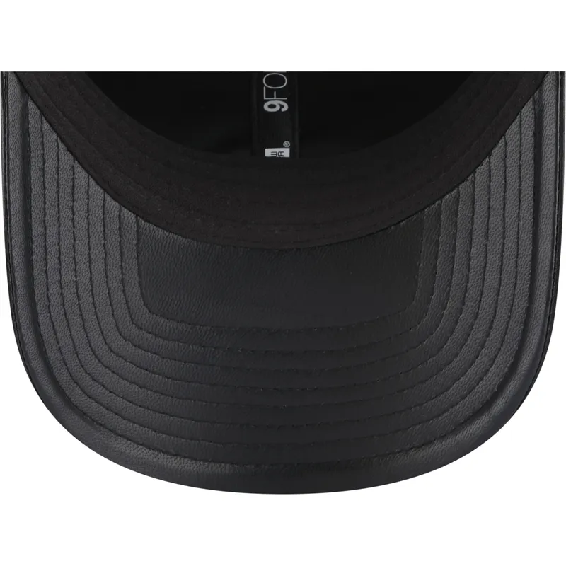 curva-9forty-leather-new-york-yankees-mlb-new-era curva-9forty-leather-new-york-yankees-mlb-new-era