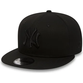 Καπέλα επίπεδη μαύρο snapback 9FIFTY Black on Black από New York Yankees MLB από New Era