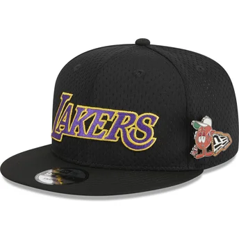 Καπέλα επίπεδη μαύρο snapback 9FIFTY Post-Up Pin από Los Angeles Lakers NBA από New Era