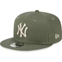 plana-snapback-9fifty-league-essential-new-york-yankees-mlb-new-era