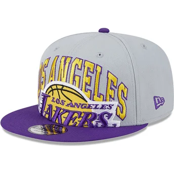 Καπέλα επίπεδη γκρι snapback 9FIFTY Tip Off 2023 από Los Angeles Lakers NBA από New Era