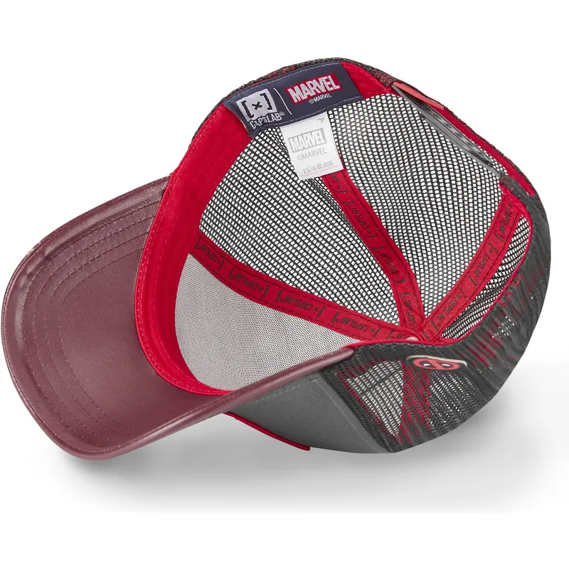 curva-snapback-deadpool-marvel-comics-capslab curva-snapback-deadpool-marvel-comics-capslab