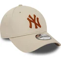 curva-marron-9forty-league-essential-new-york-yankees-mlb-new-era