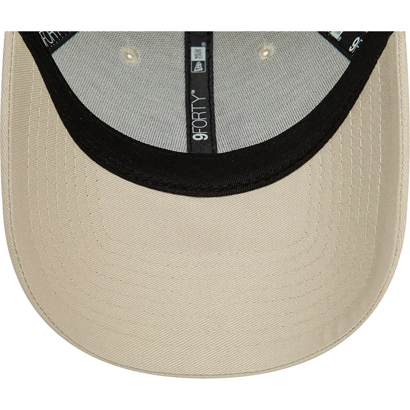 curva-marron-9forty-league-essential-new-york-yankees-mlb-new-era curva-marron-9forty-league-essential-new-york-yankees-mlb-new-era