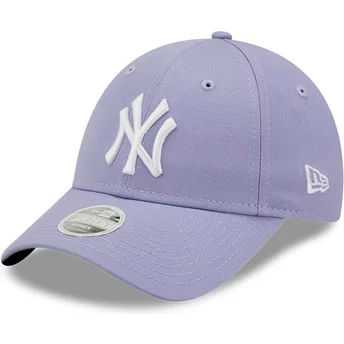 New Era Curved Brim Women 9FORTY League Essential New York Yankees MLB Purple Adjustable Cap