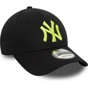 new-era-curved-brim-green-logo-9forty-league-essential-new-york-yankees-mlb-black-adjustable-cap