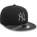 new-era-flat-brim-youth-grey-logo-9fifty-contrast-new-york-yankees-mlb-black-snapback-cap