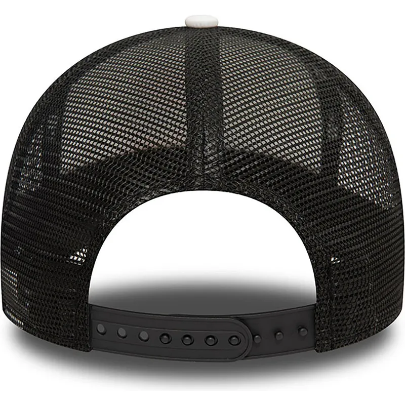 curva-snapback-bugs-bunny-and-his-friends-a-frame-looney-tunes-new-era curva-snapback-bugs-bunny-and-his-friends-a-frame-looney-tunes-new-era