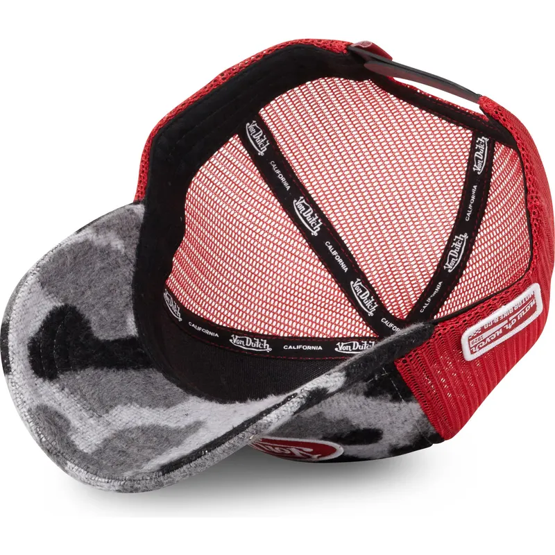 curva-snapback-von-dutch