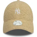 new-era-curved-brim-women-9forty-borg-new-york-yankees-mlb-beige-adjustable-cap