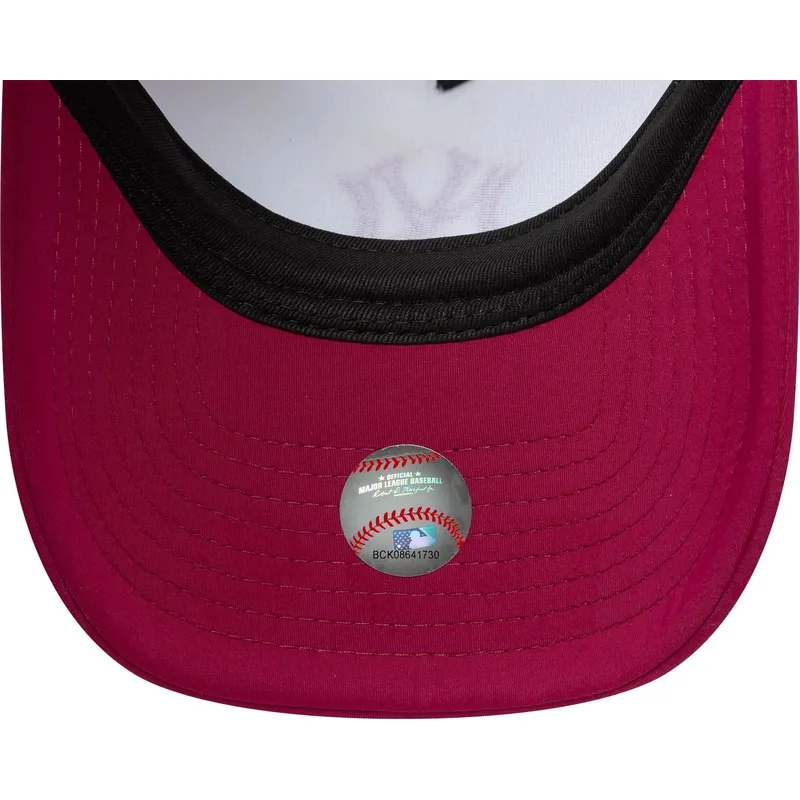 trucker-e-frame-world-series-new-york-yankees-mlb-new-era