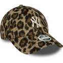 new-era-curved-brim-women-9forty-cosy-animal-new-york-yankees-mlb-leopard-adjustable-cap