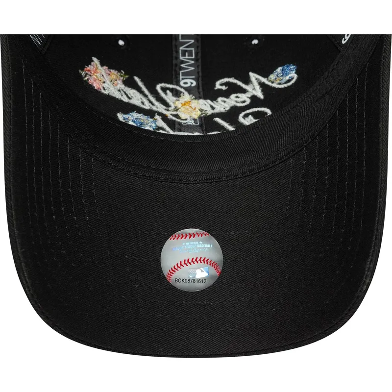 9forty-floral-script-new-york-yankees-mlb-new-era