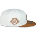 new-era-flat-brim-59fifty-chrome-toast-side-patch-new-york-yankees-mlb-white-and-brown-fitted-cap
