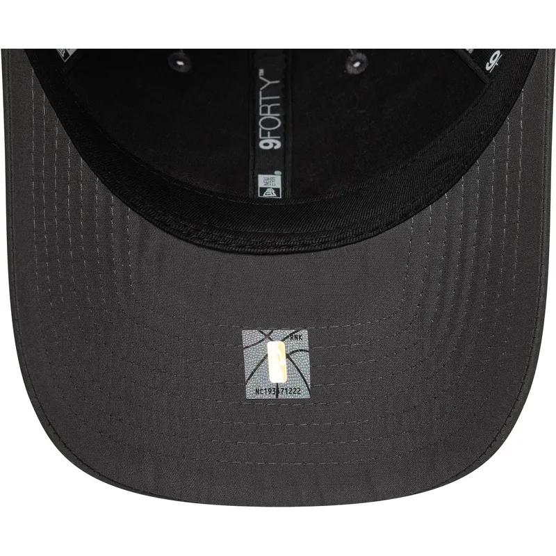 9forty-pin-los-angeles-lakers-nba-new-era