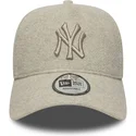 new-era-curved-brim-9forty-e-frame-melton-new-york-yankees-mlb-beige-snapback-cap-with-beige-logo