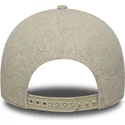 new-era-curved-brim-9forty-e-frame-melton-new-york-yankees-mlb-beige-snapback-cap-with-beige-logo