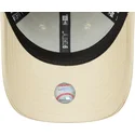 new-era-curved-brim-women-pink-logo-9forty-league-essential-new-york-yankees-mlb-beige-adjustable-cap