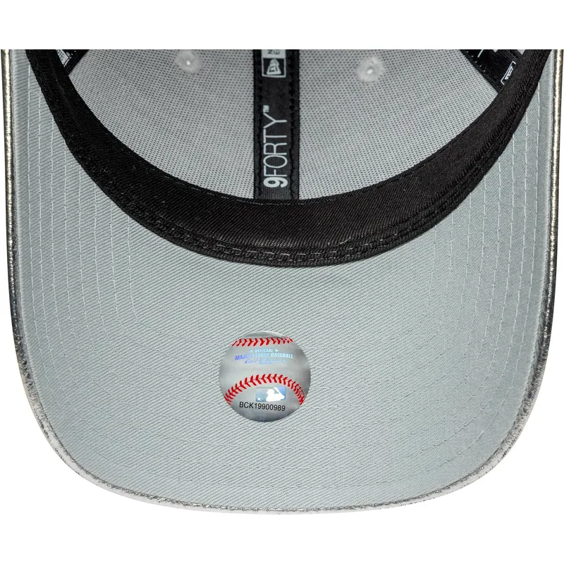 9forty-metallic-new-york-yankees-mlb-new-era