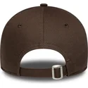 new-era-curved-brim-women-9forty-league-essential-new-york-yankees-mlb-brown-adjustable-cap-with-beige-logo