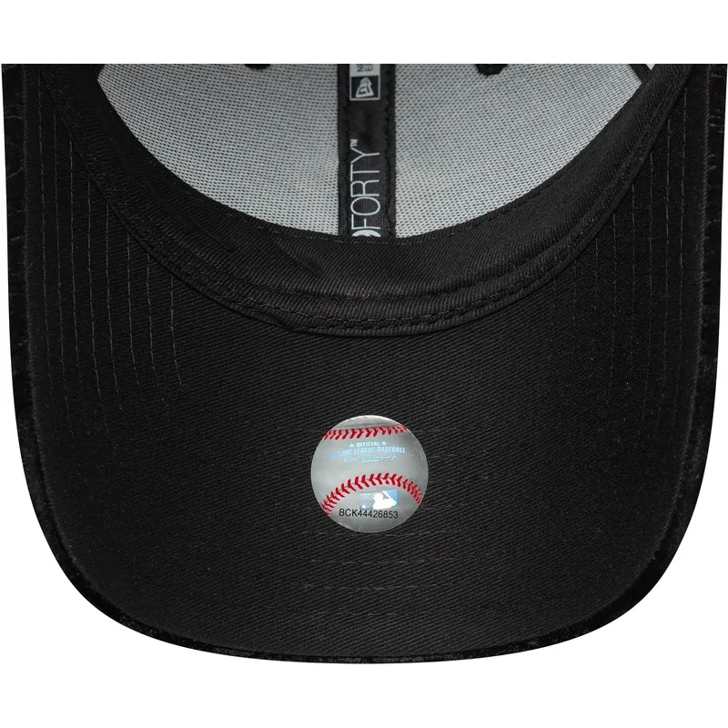 9forty-leo-velour-metallic-new-york-yankees-mlb-new-era 9forty-leo-velour-metallic-new-york-yankees-mlb-new-era