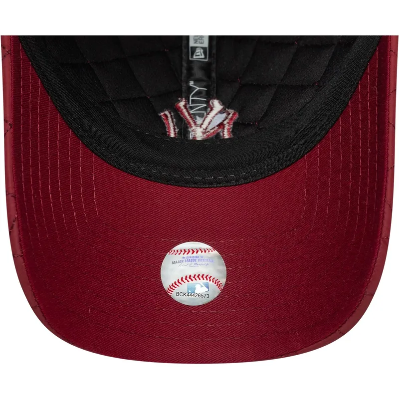 logo-9twenty-padded-new-york-yankees-mlb-new-era