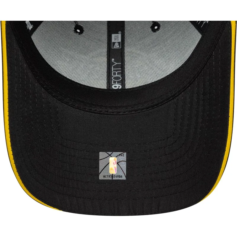 new-era-curved-brim-9forty-microfibre-los-angeles-lakers-nba-black-adjustable-cap