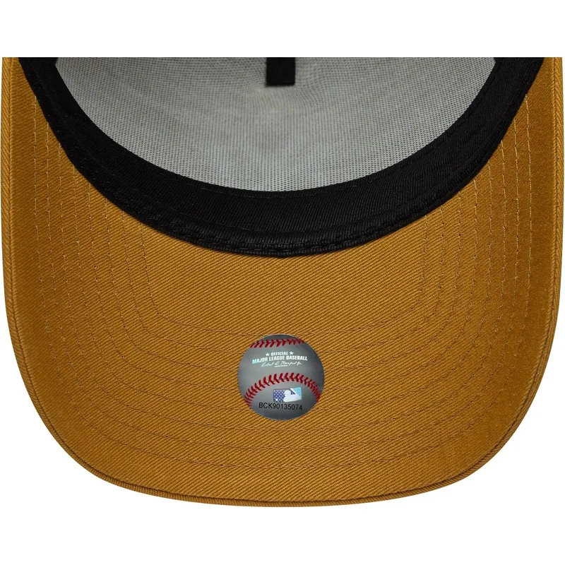 snapback-9forty-e-frame-league-essential-new-york-yankees-mlb-new-era