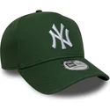 new-era-curved-brim-9forty-e-frame-league-essential-new-york-yankees-mlb-green-snapback-cap
