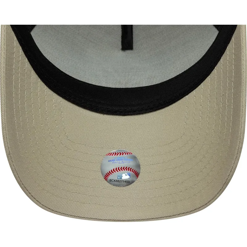 trucker-logo-a-frame-league-essential-new-york-yankees-mlb-new-era